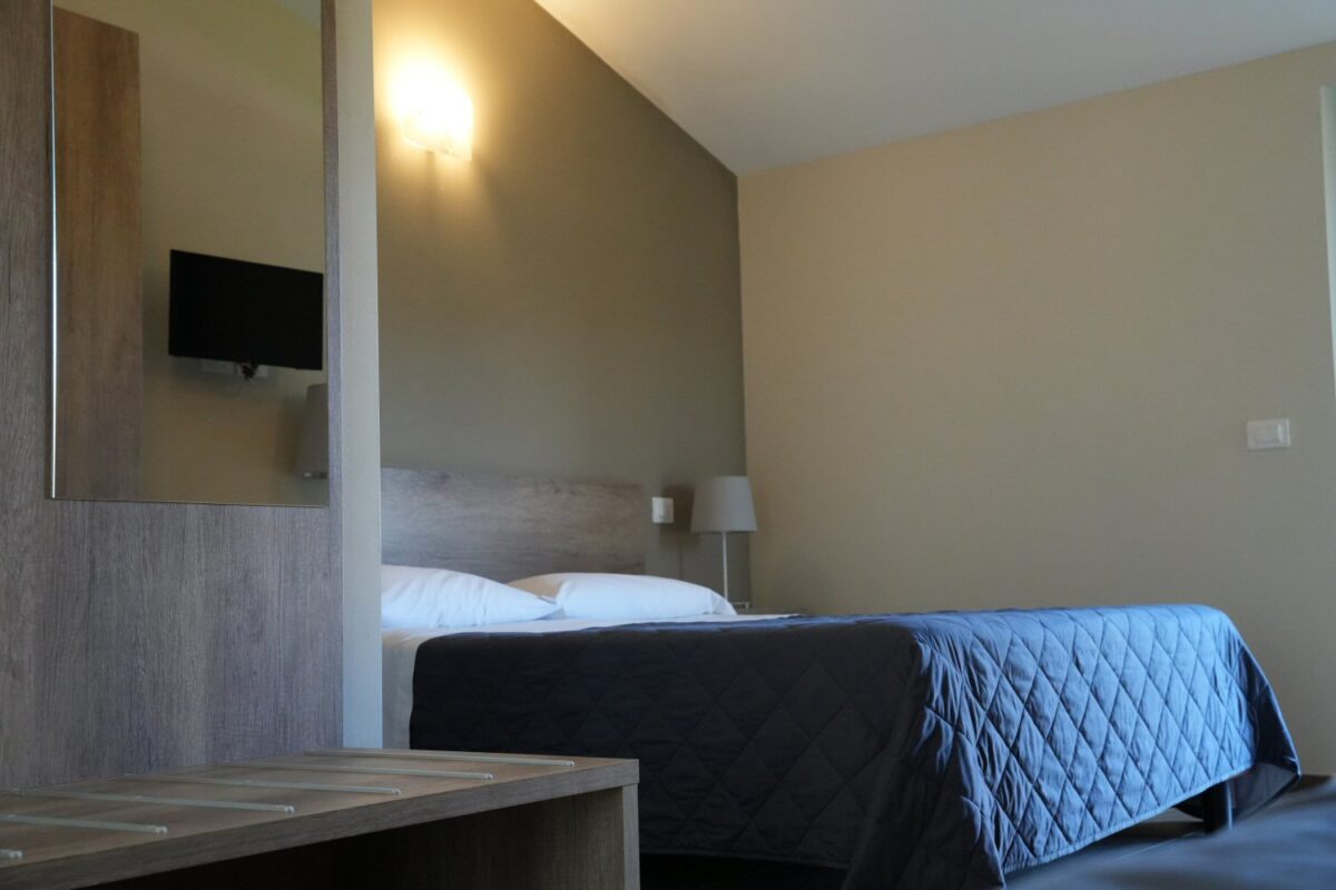 Albergo Le Macerine Castiglione del Lago Trasimeno Camera Tripla (5) Albergo Le Macerine Castiglione del Lago Trasimeno Camera Tripla (5)